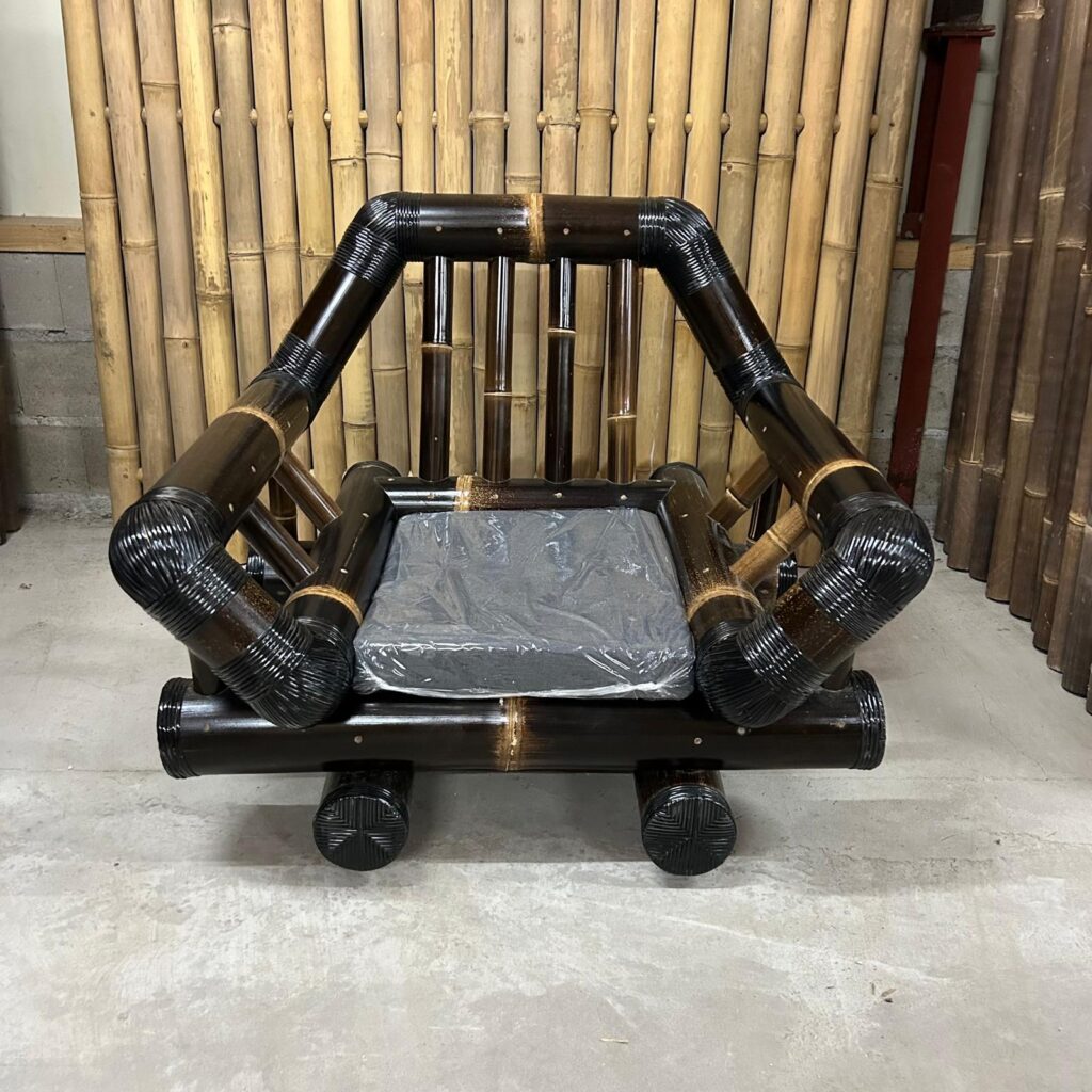 Outlet - Big bamboe stoel Hennie - Donker (zonder kussens)