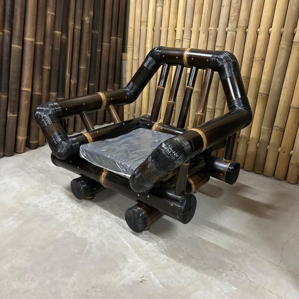 Outlet - Big bamboe stoel Hennie - Donker (zonder kussens)