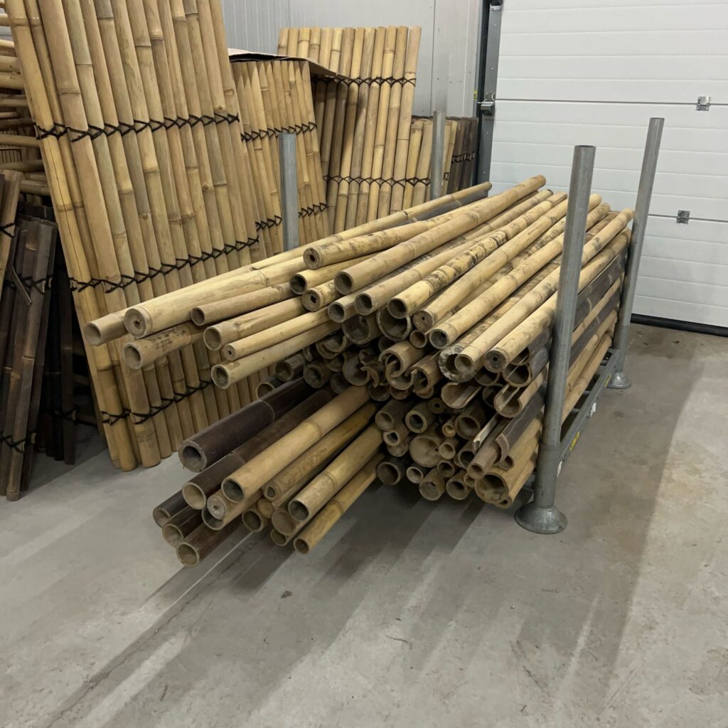 Outlet - Bamboepalen naturel (diverse formaten)
