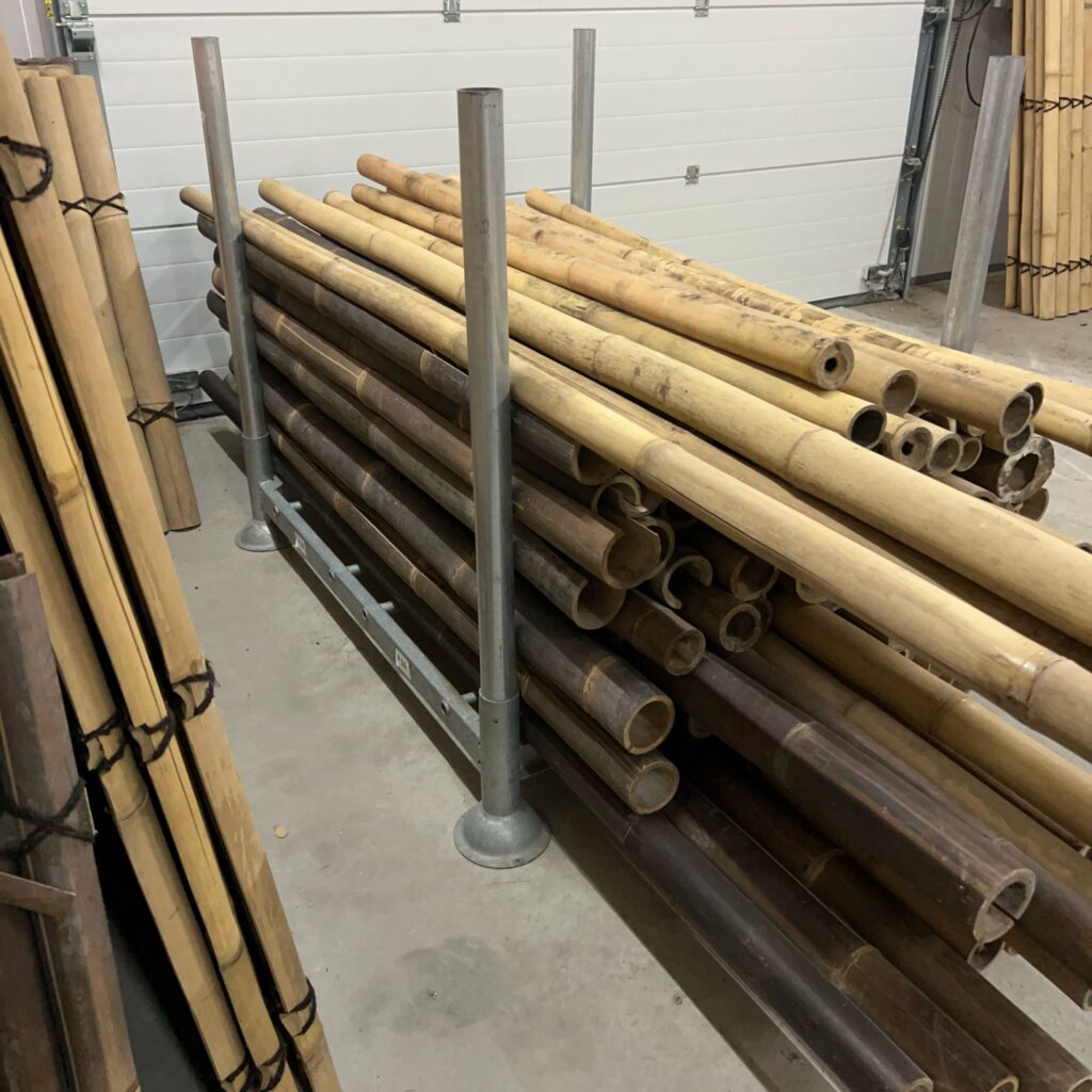Outlet - Bamboepalen naturel (diverse formaten)